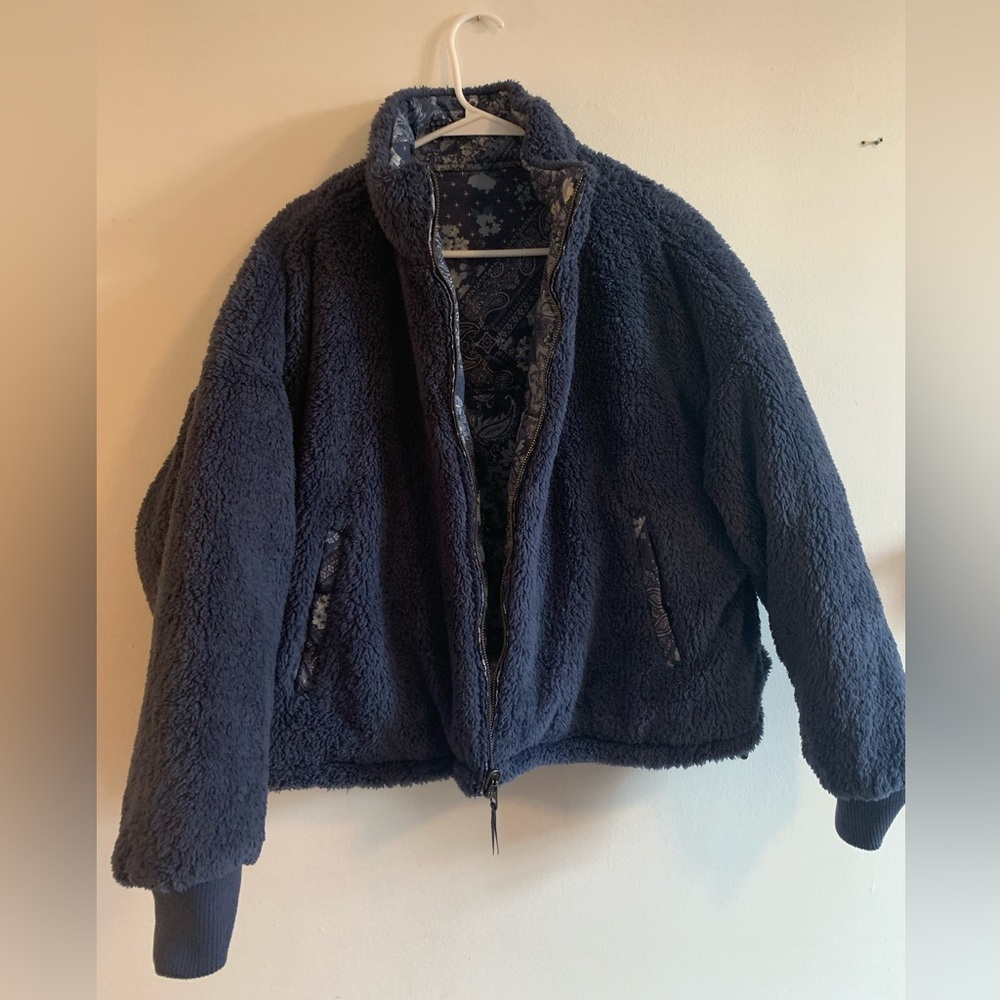 American Eagle Outfitters Navy Puffer Bomber Jacket - Reversible